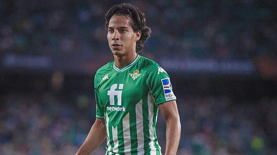 Diego Lainez: Directiva del Betis confía en que el mexicano 'explotará' y aportará mucho