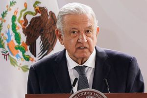 AMLO: En pláticas para controlar los precios de 25 productos de la canasta básica
