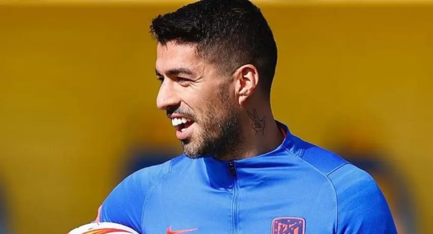 Luis Suárez conmueve las redes tras increíble gesto con un niño uruguayo
