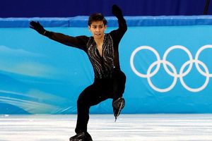 Donovan Carrillo: 'Hasta el momento mi equipaje sigue demorado'