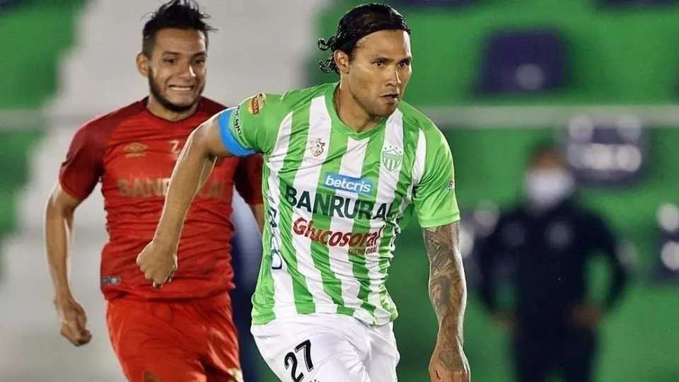 Gullit Peña: Antigua quedó eliminado en Semifinales de la Liga de Guatemala ante Malacateco