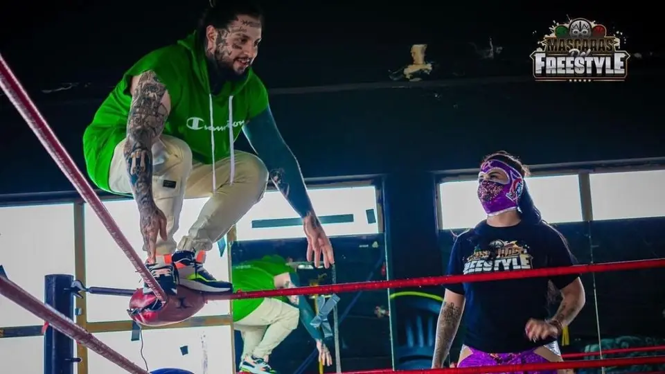 Máscaras del Freestyle: Una pelea de lucha libre e improvisación a otro nivel