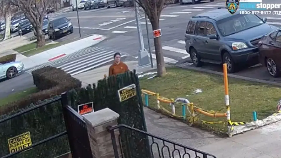 Video: Mujer fue detenida en Nueva York por escupirle a un niño judío