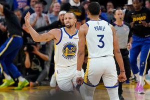 NBA: Stephen Curry comandó victoria de Warriors ante Denver; aventajan la serie 2-0