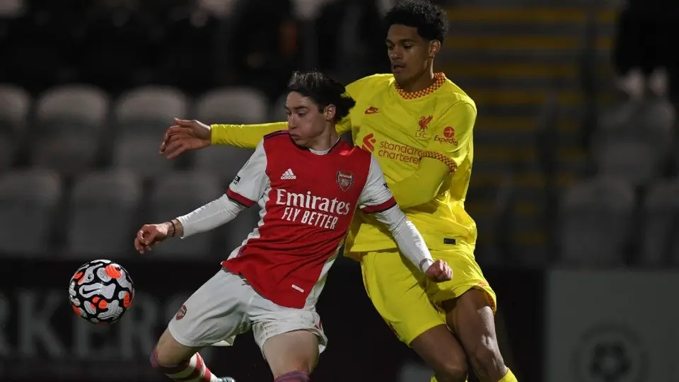 Marcelo Flores marcó un golazo en la derrota del Arsenal Sub 23