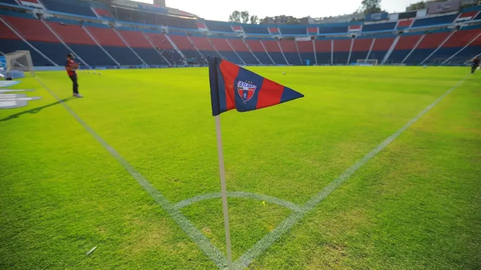 Atlante: Cancha del Estadio Ciudad de los Deportes se pintó de blanco tras granizada en CDMX