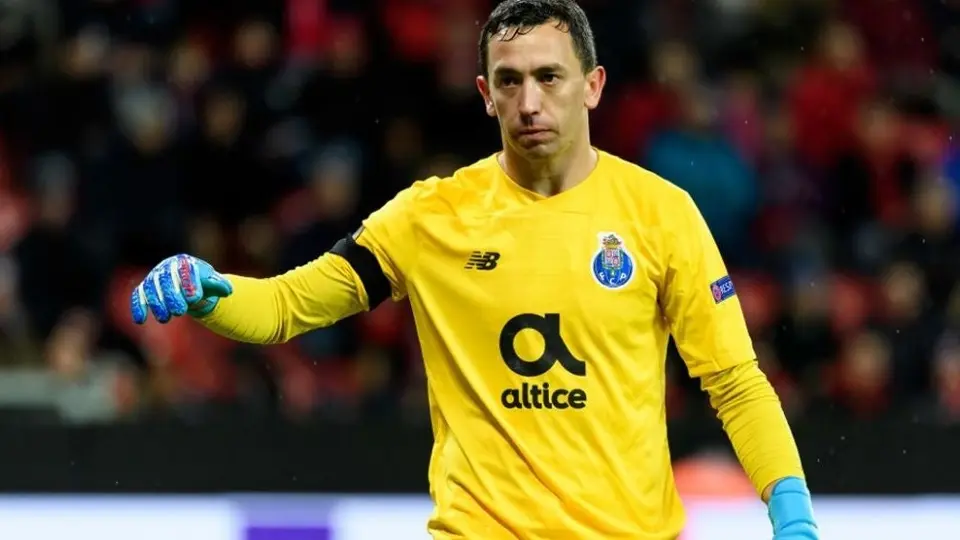 Porto: Agustín Marchesín fue suspendido dos partidos por patear a un rival