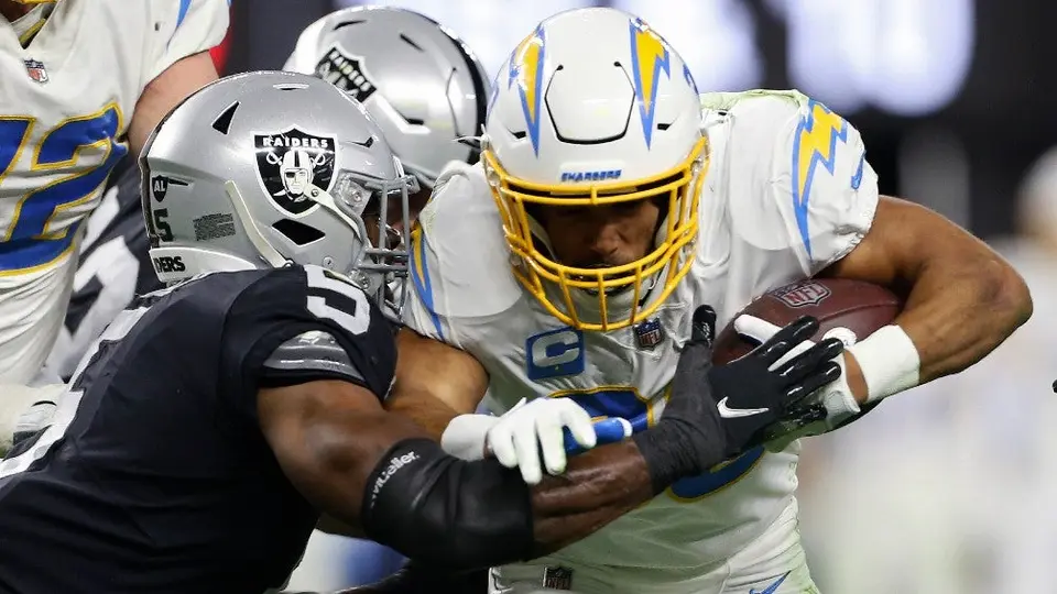 NFL: Raiders derrotó a Chargers en un dramático final de temporada regular