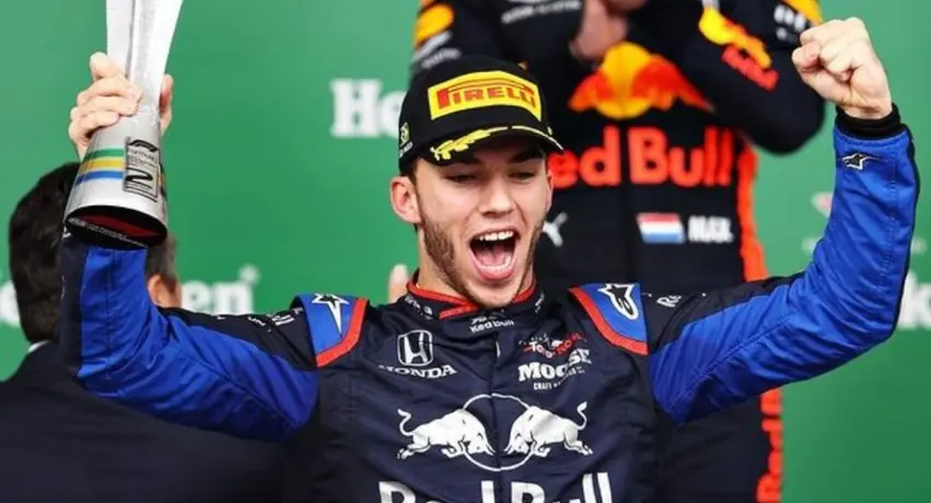 Pierre Gasly tundió a Checo Pérez tras mencionar que tuvo mejores resultados