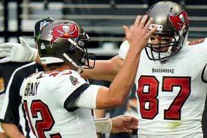 Tom Brady: Rob Gronkowski mandó emotivo mensaje al quarterback tras su retiro