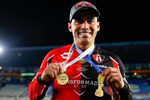 Aldo Rocha hizo guiño con el Sporting de Gijón de España en Twitter