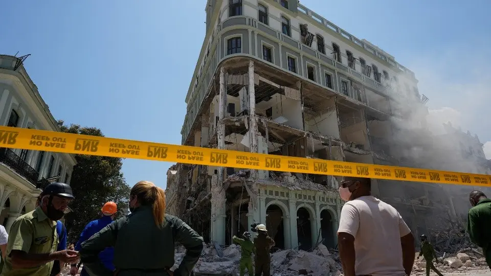 Cuba: Potente explosión destruyó lujoso hotel en La Habana