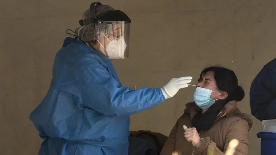 México registró 44 mil 293 nuevos casos de coronavirus; muertes sumaron 195