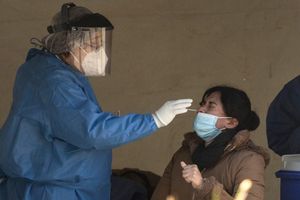 México registró 44 mil 293 nuevos casos de coronavirus; muertes sumaron 195