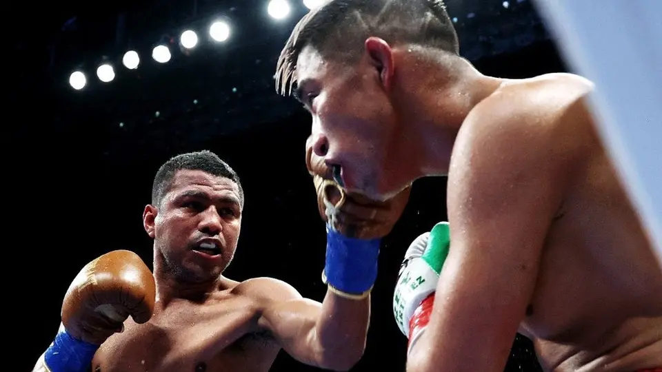 'Chocolatito' González derrotó en espectacular combate a 'Rey' Martínez