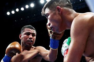 'Chocolatito' González derrotó en espectacular combate a 'Rey' Martínez