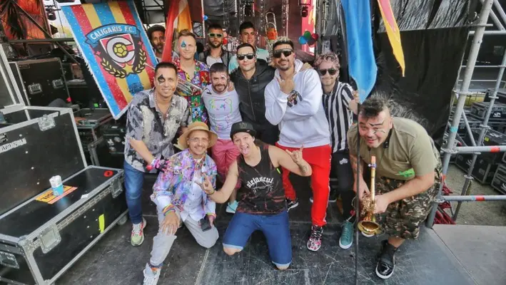 Video: Cervecero 'enloquece' con Los Caligaris en Pa'l Norte; el grupo quiere encontrarlo