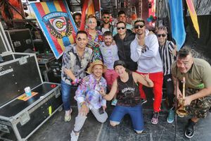 Video: Cervecero 'enloquece' con Los Caligaris en Pa'l Norte; el grupo quiere encontrarlo