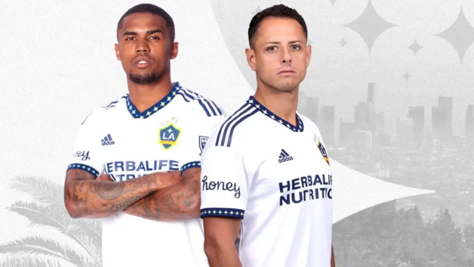 Chicharito Hernández: Presentó la nueva playera de LA Galaxy