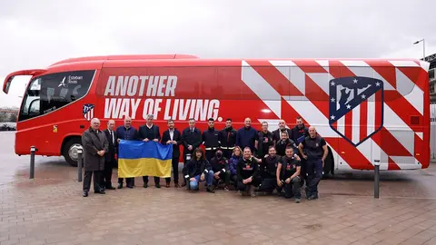 Ucrania-Rusia: Atlético de Madrid envió su autobús con ayuda para ucranianos