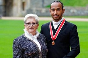 Lewis Hamilton modificará su nombre para incluir el apellido de su madre