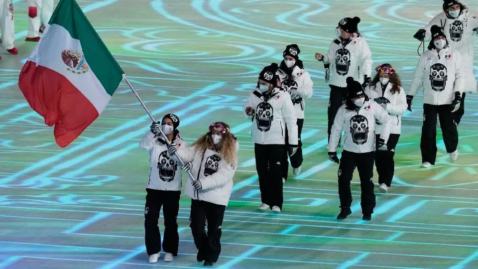 Beijing 2022: Delegación Mexicana lució vestimenta con temática de lucha libre en inauguración