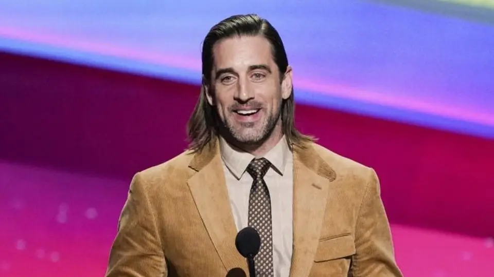 NFL: Aaron Rodgers, MVP de la temporada; superó a Tom Brady y Cooper Kupp