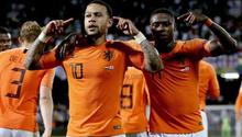 Depay y Promes derrochan talento con jugadas de fantasía en 'cascarita' en Ghana