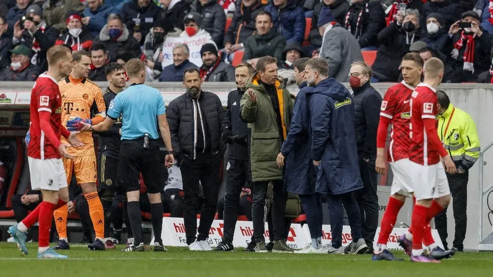 Bayern Múnich: Jugó con 12 futbolistas por 20 segundos; puede perder el partido