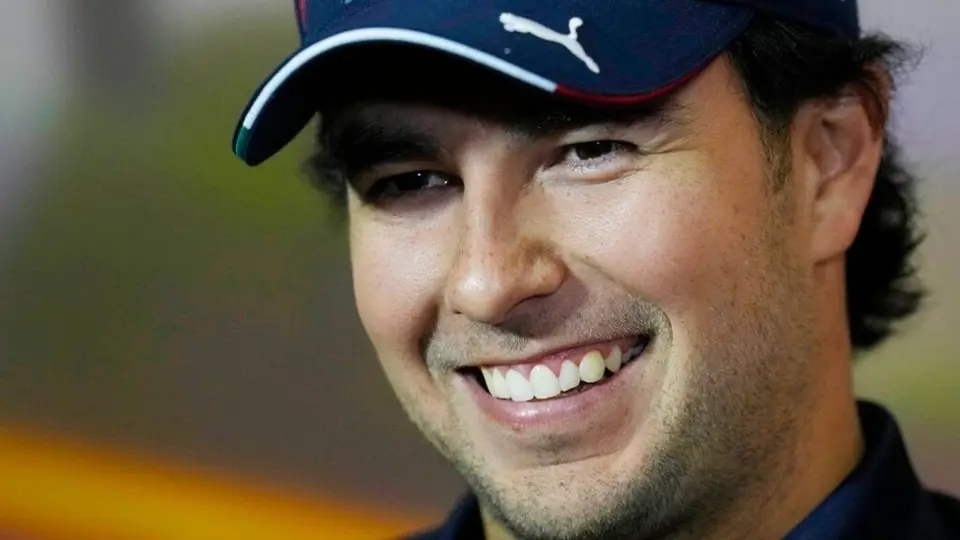 Video: Red Bull organizó 'baby shower' a Checo Pérez; Vertappen se lució con los regalos