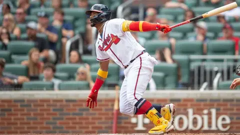 LeBron James: Felicitó a Ronald Acuña por HR y celebración a lo 'King James'