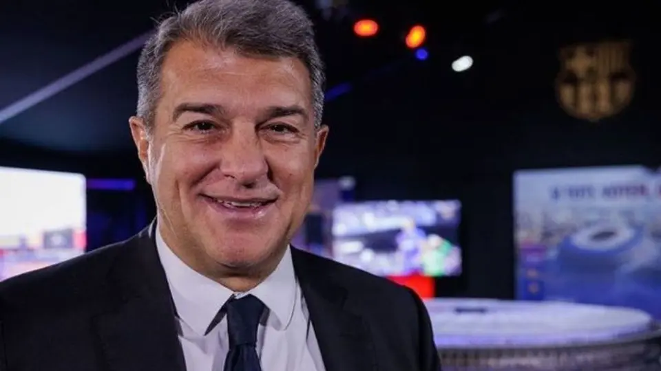 Barcelona: Joan Laporta dio positivo a Covid-19; no ha presentado síntomas