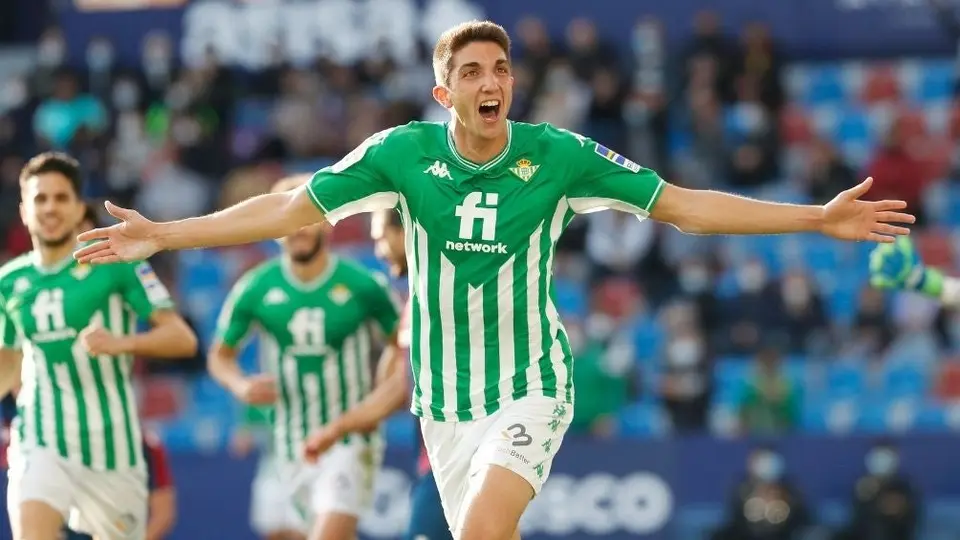 Lainez y Guardado: Betis venció al Levante para afianzarse en el tercer lugar de LaLiga