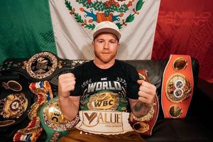 Canelo Álvarez: ¿Cuánto dinero ganó el boxeador mexicano en su primera pelea?