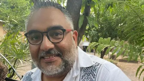 Vicente Serrano, periodista mexicano, denunció agresión de Héctor Suárez Gomís