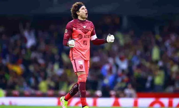 América Femenil: Renata Masciarelli presumió que Memo Ochoa les regaló zapatos
