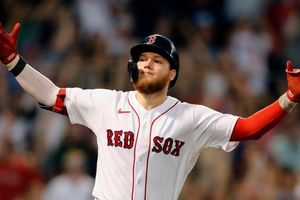 Alex Verdugo conectó dos hits y anotó carrera en la derrota de Red Sox ante Twins