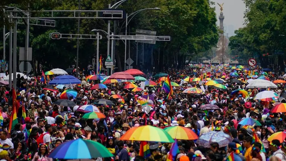 Marcha LGBT: Danna Paola y más artistas estarán presentes en la CDMX