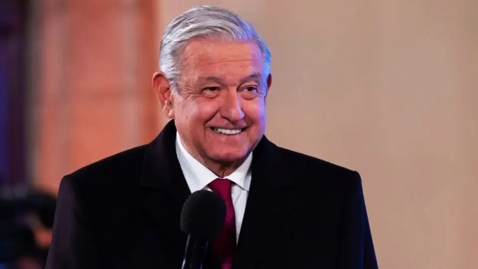 AMLO: 'No están de más las caricias para superar el Covid'