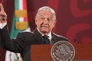 AMLO: Calificó a Felipe Calderón como 'cinicazo' por opinar sobre matanza en Michoacán