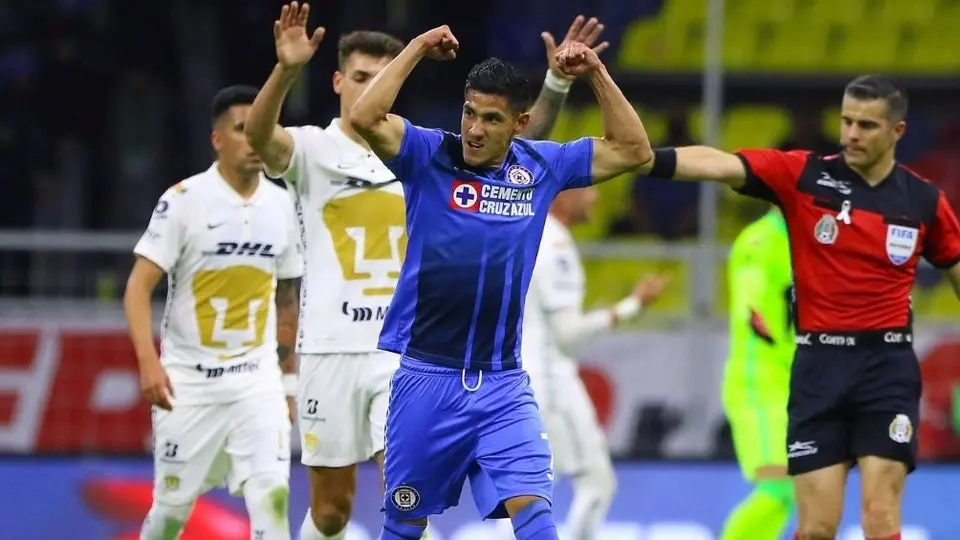 Uriel Antuna tras victoria vs Pumas: 'En estos partidos se deja la vida, se suda la camiseta'