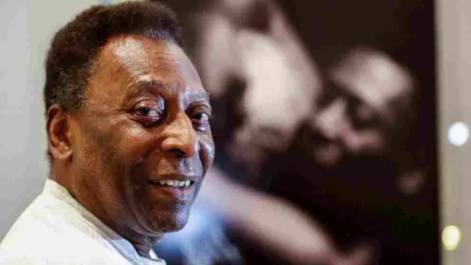 Pelé ingresó nuevamente al hospital para continuar con tratamiento