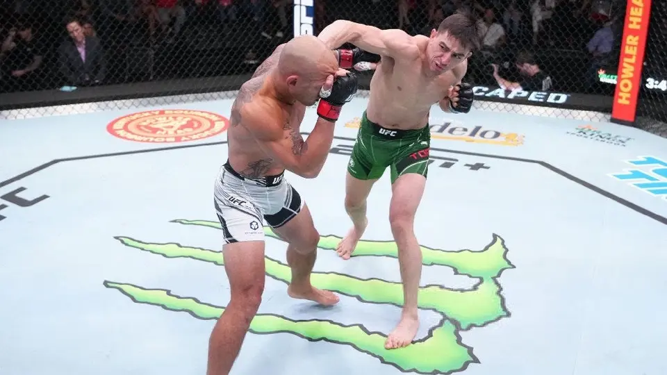 UFC: Manuel Torres debutó con un nocaut técnico ante Frank Camacho