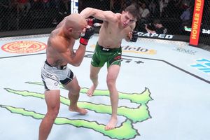 UFC: Manuel Torres debutó con un nocaut técnico ante Frank Camacho