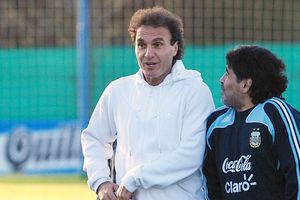 Maradona: Óscar Ruggeri recordó que intentó sacar a Diego de las drogas