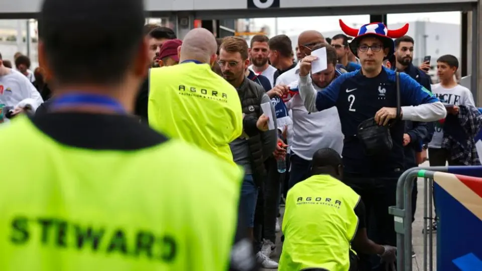 Francia vs Dinamarca: Detuvieron a 39 personas en las inmediaciones del Stade De France