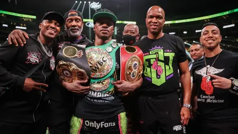 Spence Jr venció por nocaut a Ugás en pelea de unificación en el peso Welter