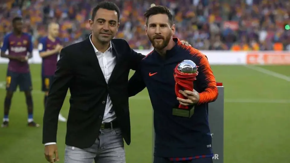 Messi volvió a Barcelona y se reunió con Xavi, Busquets y Alba