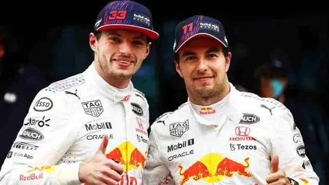 Verstappen sobre Checo Pérez: ‘Le debo una gran dotación de cervezas, va a estar bueno’