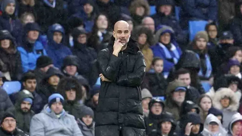 Pep Guardiola afirmó que 'castigará' a sus jugadores por no invitarlo a cenar